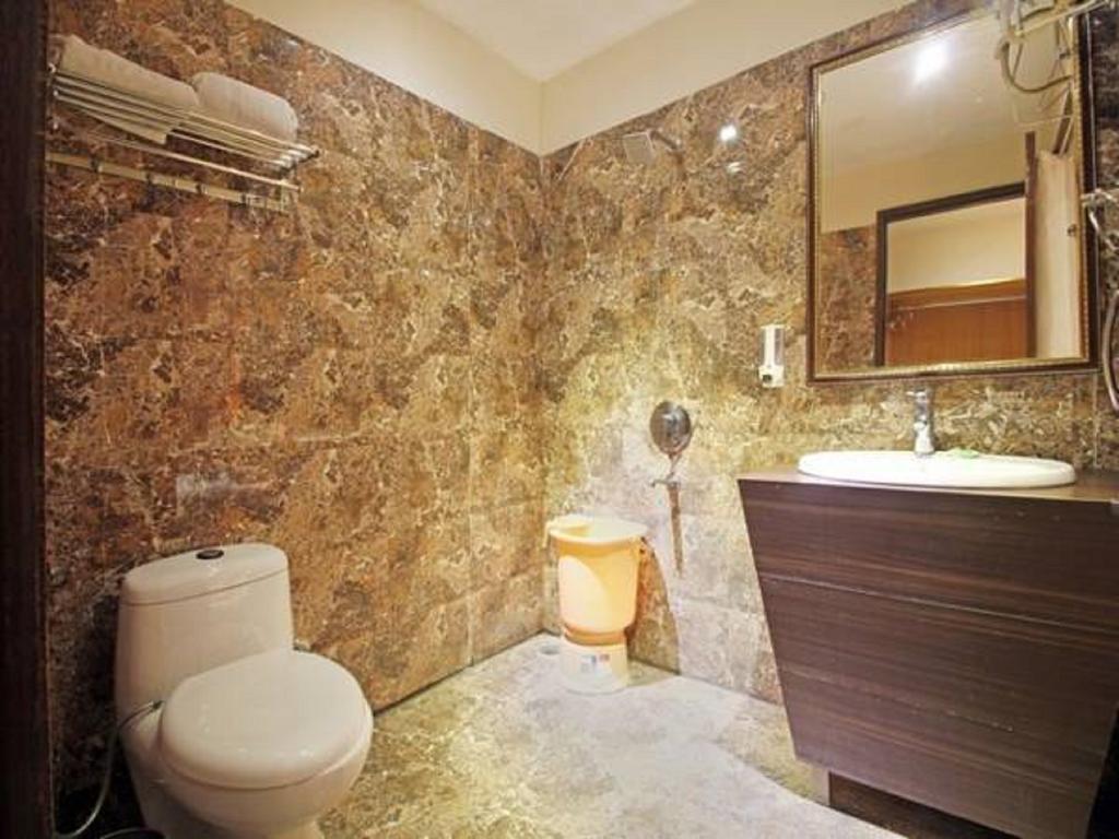 Click Hotel Kohinoor, Ludhiana Extérieur photo